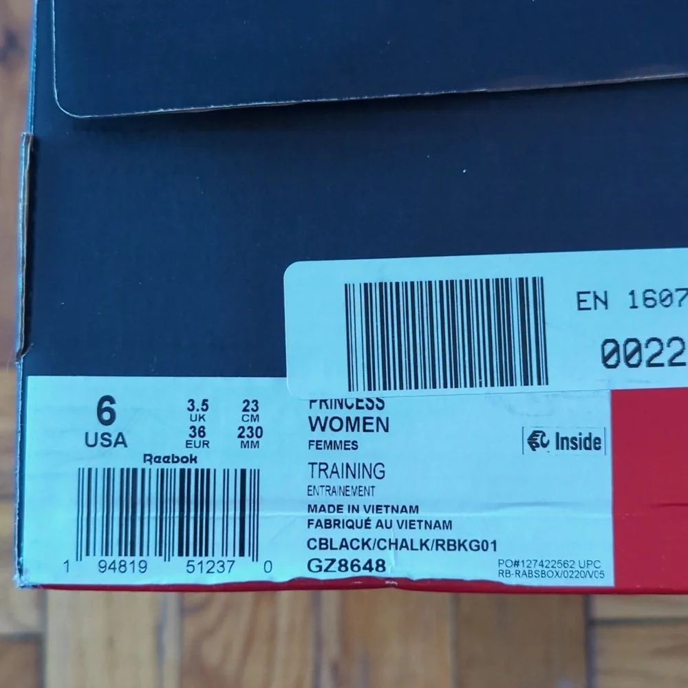 Reebok, sz 6, Cheetah print/black sneakers - Picture 5 of 5
